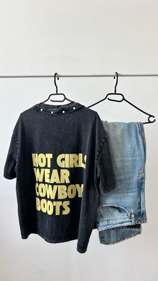 T-shirt clouté - Hot Girls